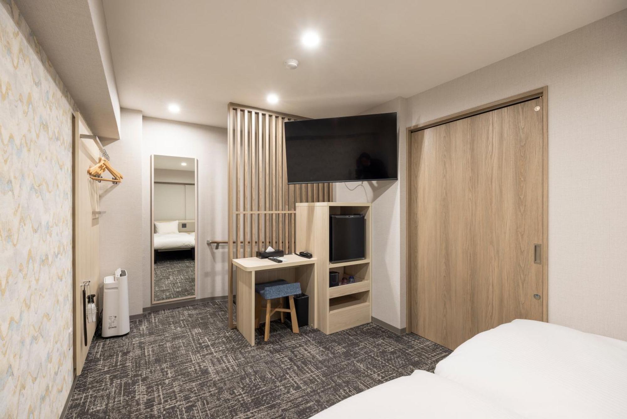 Hotell Cerezo 3*